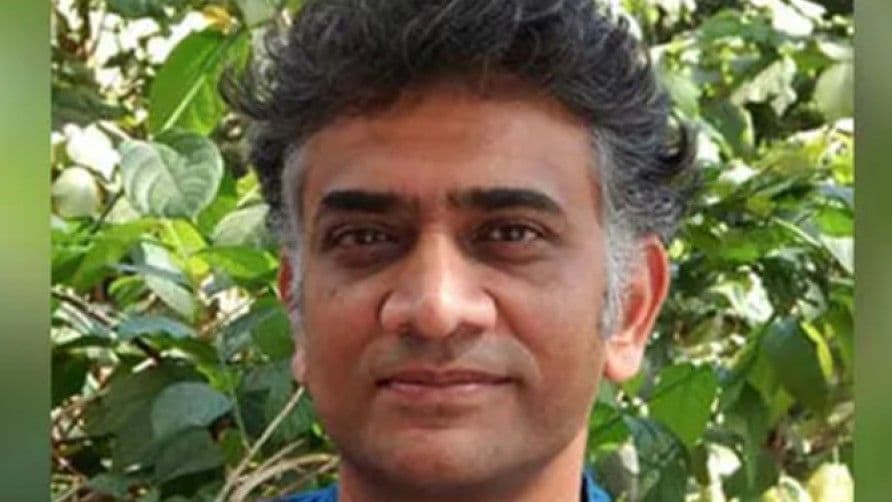 आकार पटेल को सीबीआई कोर्ट से भी राहत, लुक आउट सर्कुलर वापस होगा
